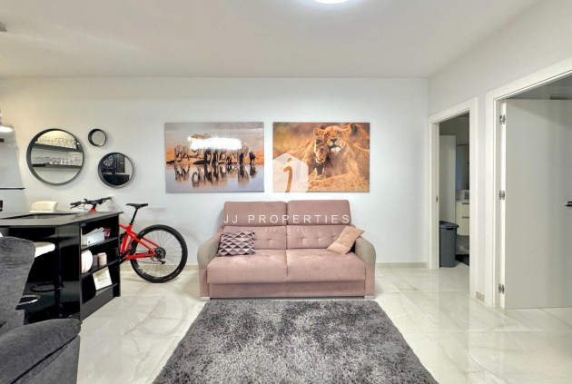 Resale - Villa -
Orihuela Costa - Lomas de Cabo Roig