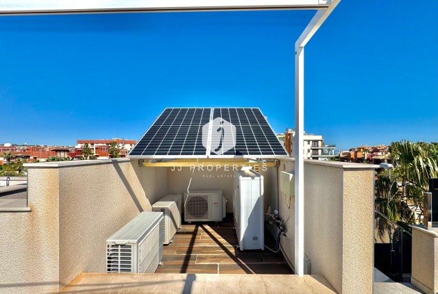 Resale - Villa -
Orihuela Costa - Lomas de Cabo Roig