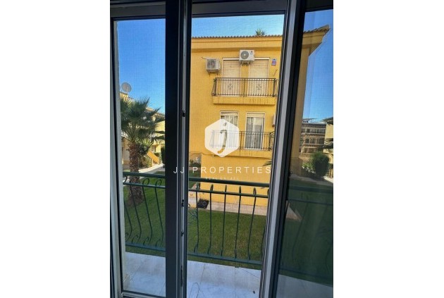 Resale - Apartment / flat -
Torrevieja - La veleta