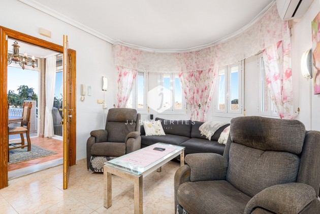 D'occasion - Villa -
Torrevieja - Costa Blanca