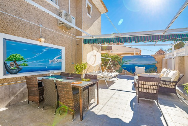 D'occasion - Villa -
Torrevieja - Costa Blanca