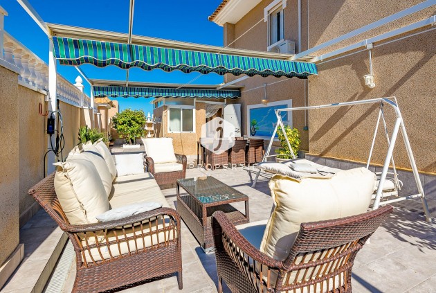 D'occasion - Villa -
Torrevieja - Costa Blanca