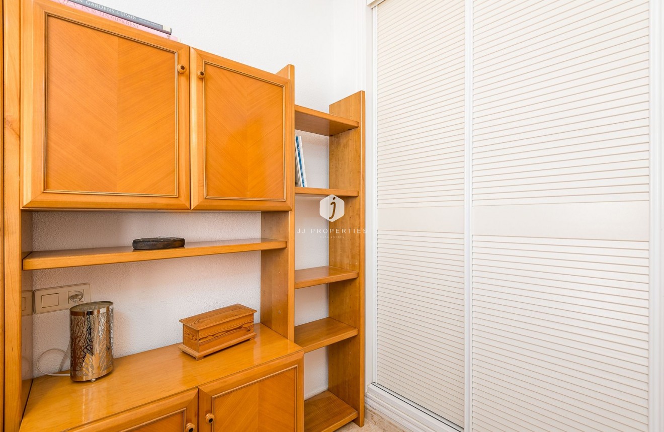 D'occasion - Villa -
Torrevieja - Costa Blanca