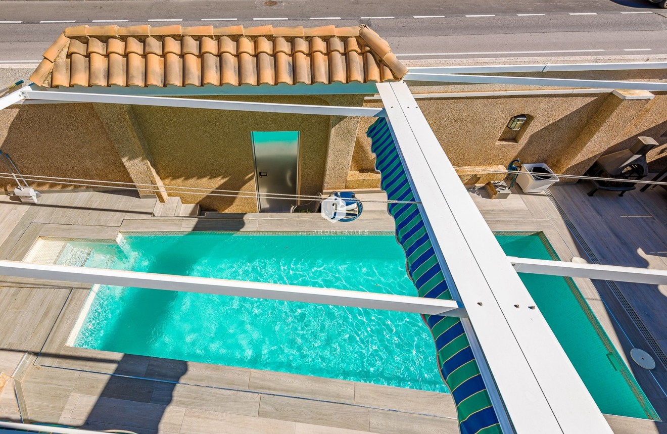 D'occasion - Villa -
Torrevieja - Costa Blanca