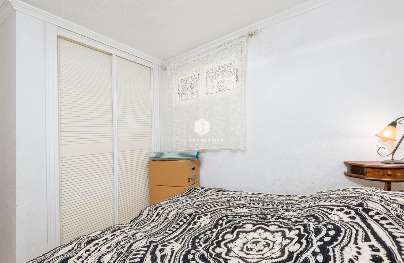 D'occasion - Villa -
Torrevieja - Costa Blanca