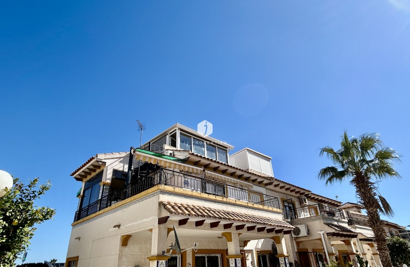 Aus zweiter Hand - Wohnung -
Punta Prima - Costa Blanca