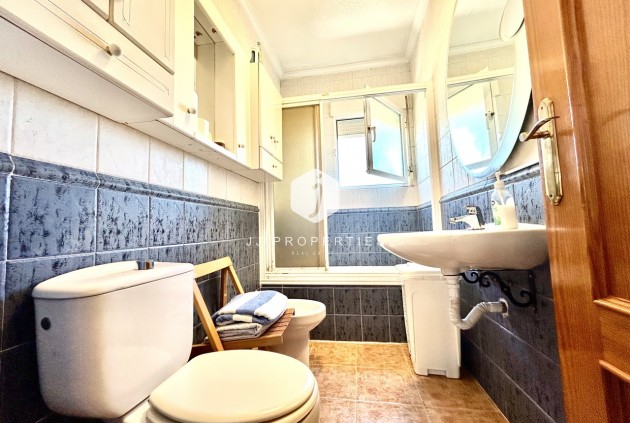 Aus zweiter Hand - Wohnung -
Punta Prima - Costa Blanca