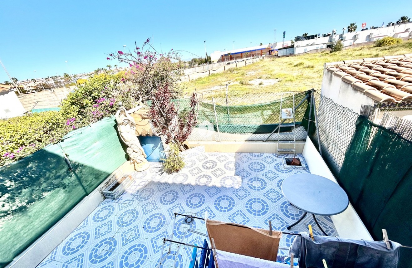 Aus zweiter Hand - Wohnung -
Punta Prima - Costa Blanca