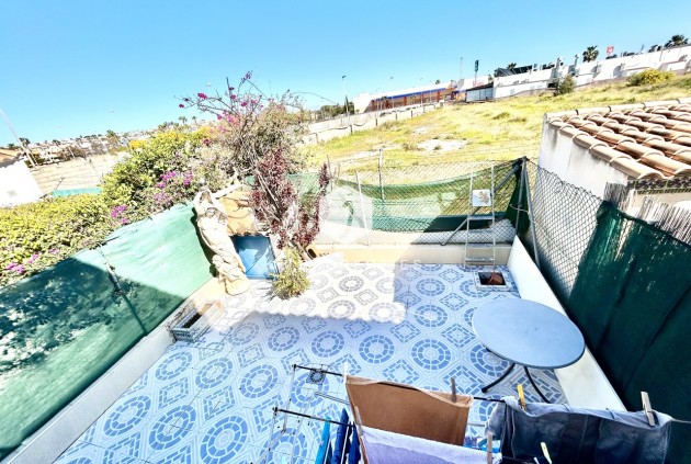 Aus zweiter Hand - Wohnung -
Punta Prima - Costa Blanca