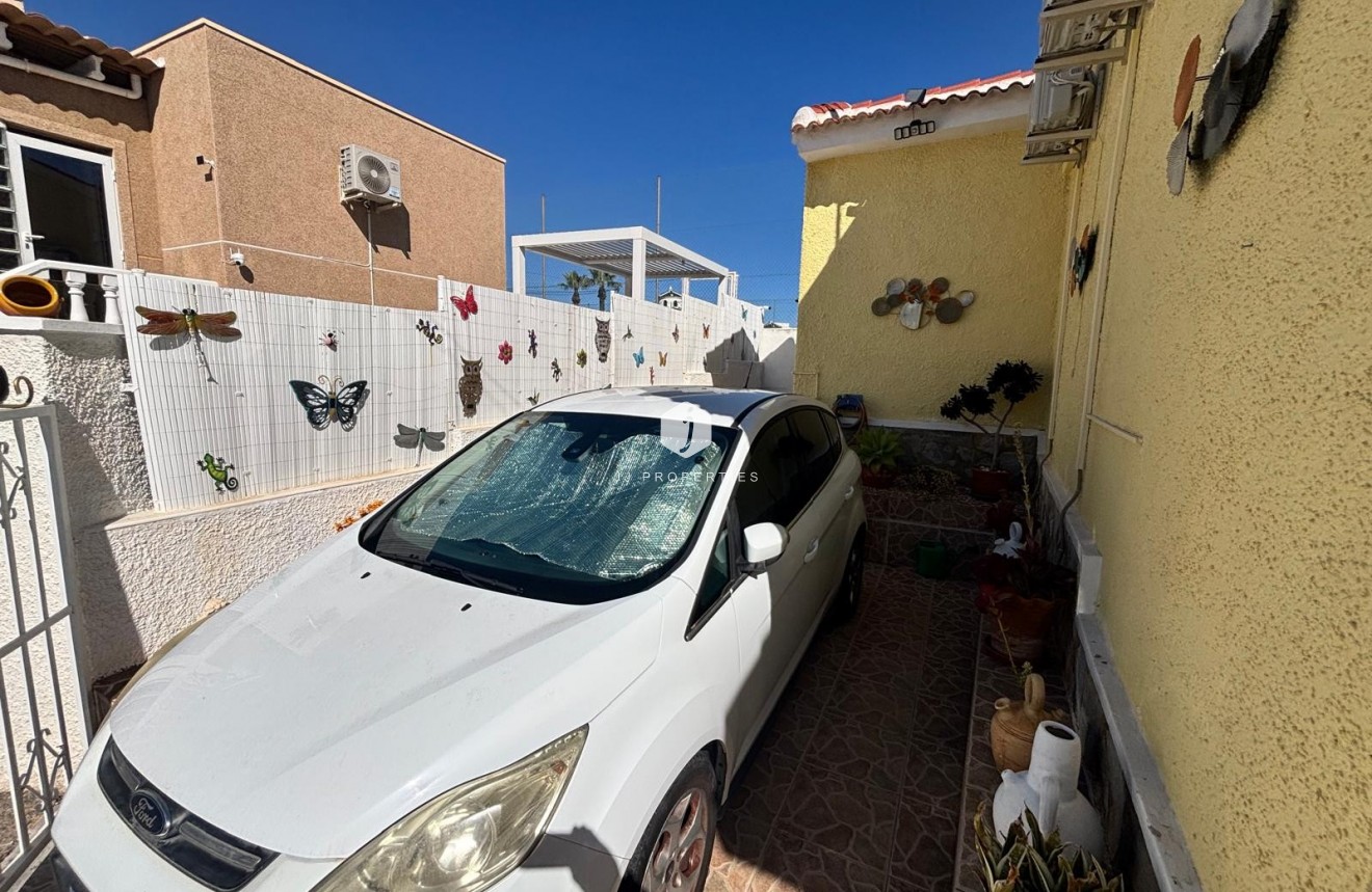 Resale - Villa -
Ciudad Quesada - Costa Blanca