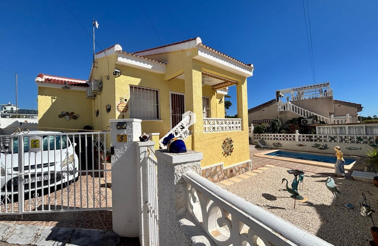 Resale - Villa -
Ciudad Quesada - Costa Blanca