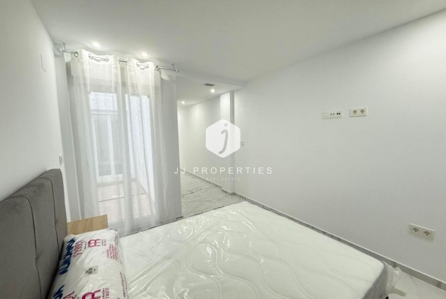 D'occasion - Appartement -
Torrevieja - PARQUE DE LAS NACIONES