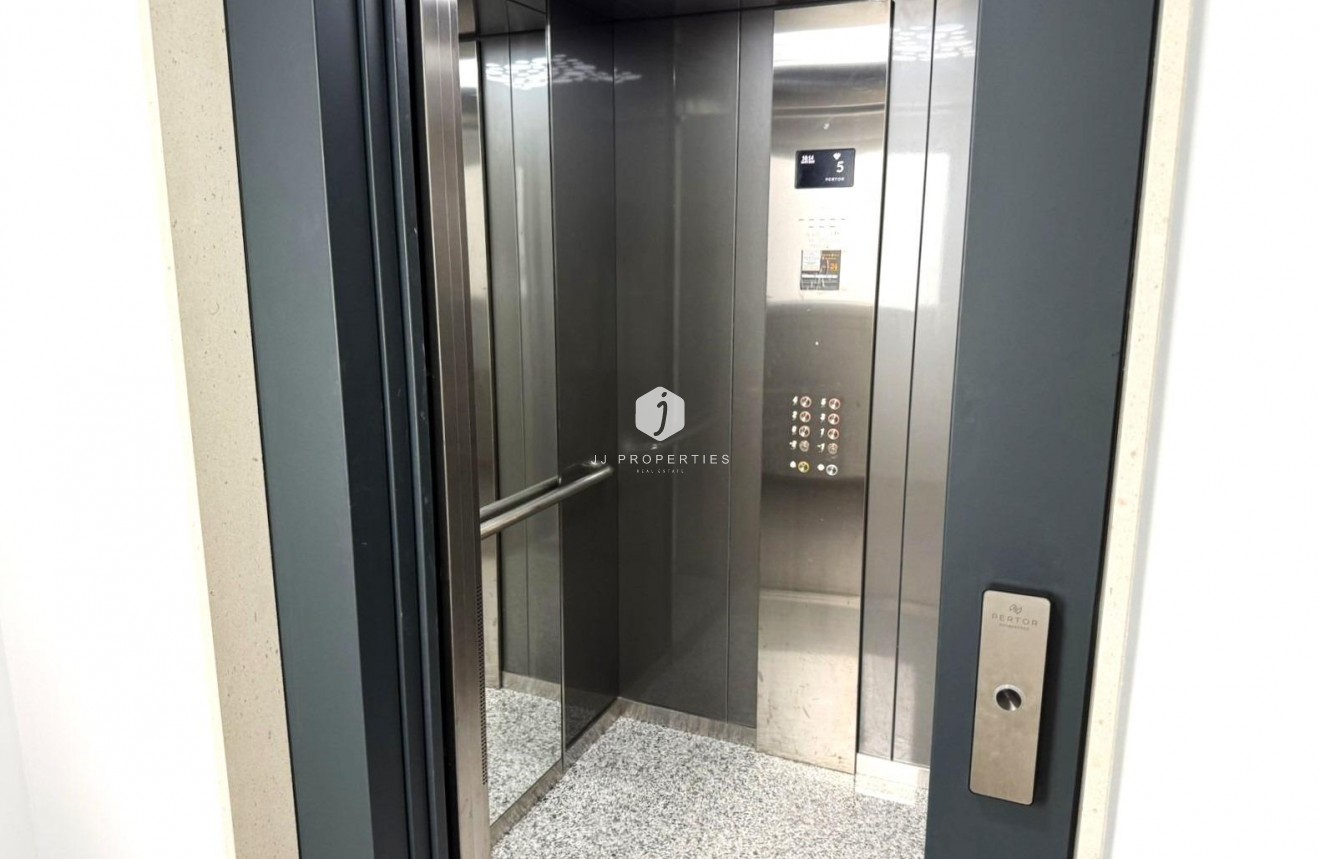 D'occasion - Appartement -
Torrevieja - PARQUE DE LAS NACIONES