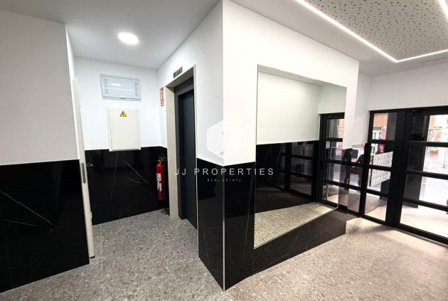 D'occasion - Appartement -
Torrevieja - PARQUE DE LAS NACIONES
