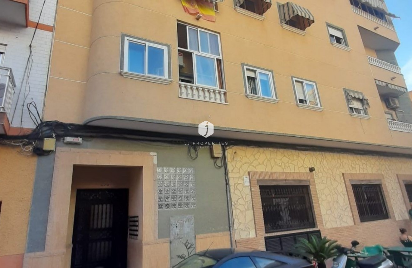 Resale - Apartment / flat -
Torrevieja - Costa Blanca
