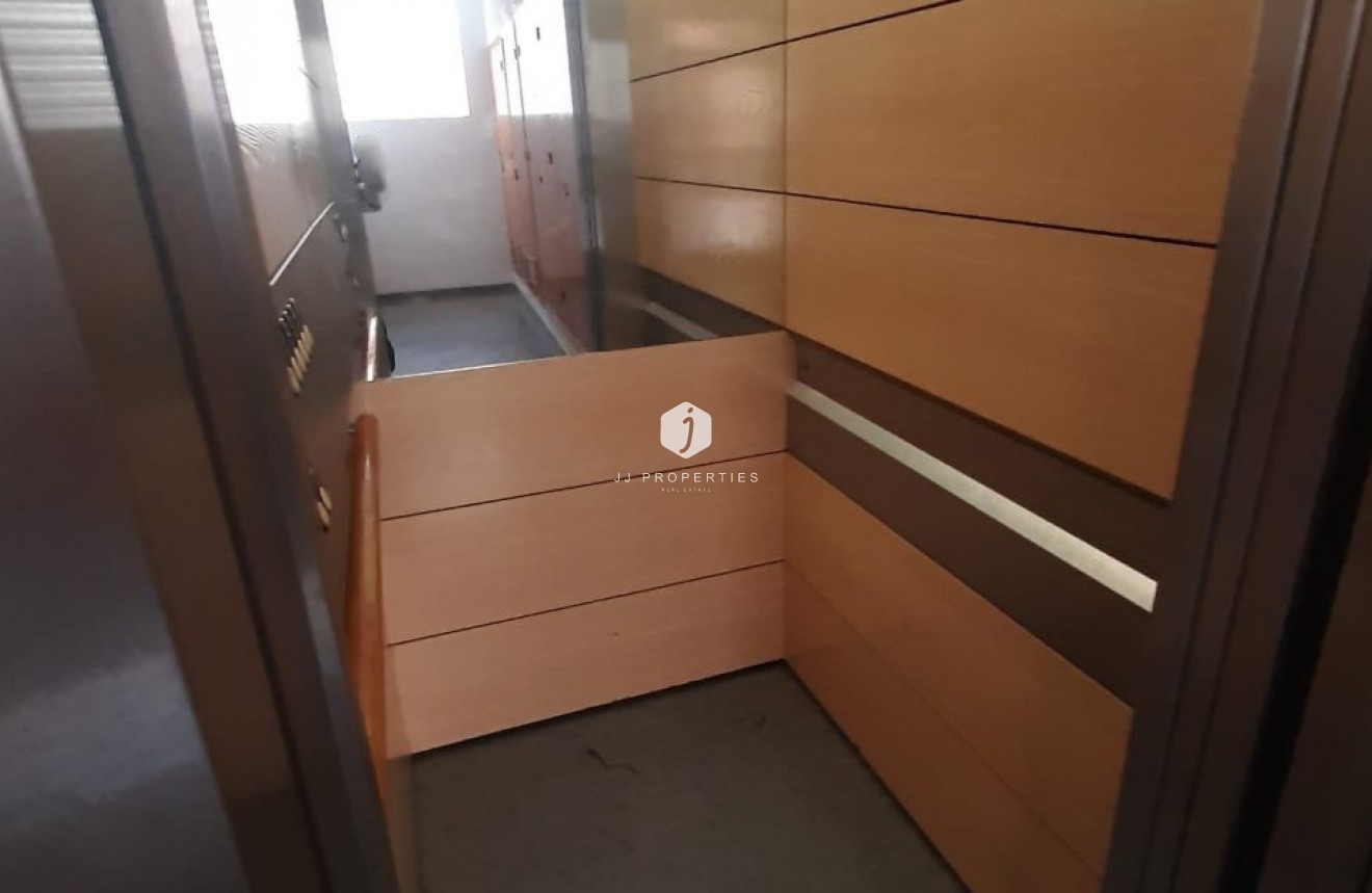 Resale - Apartment / flat -
Torrevieja - Costa Blanca