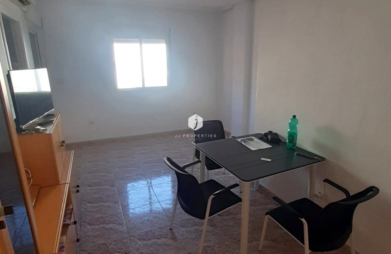 Resale - Apartment / flat -
Torrevieja - Costa Blanca