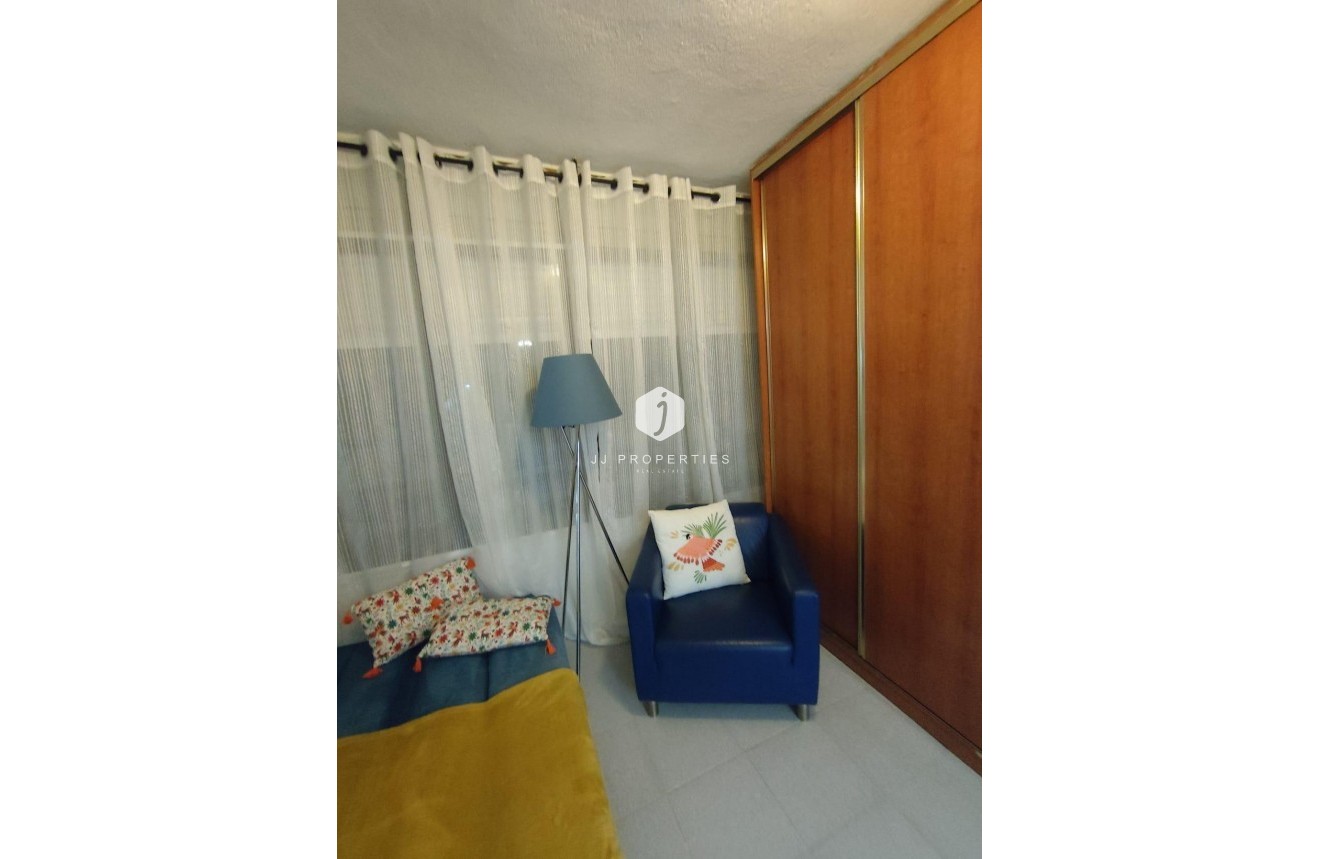 Aus zweiter Hand - Wohnung -
Torrevieja - La Siesta - El Salado - Torreta