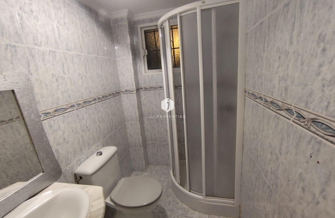 Aus zweiter Hand - Wohnung -
Torrevieja - La Siesta - El Salado - Torreta