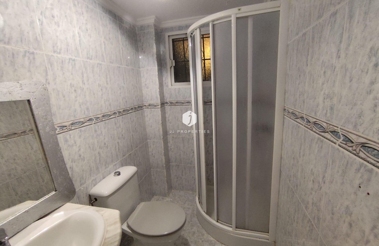 Aus zweiter Hand - Wohnung -
Torrevieja - La Siesta - El Salado - Torreta