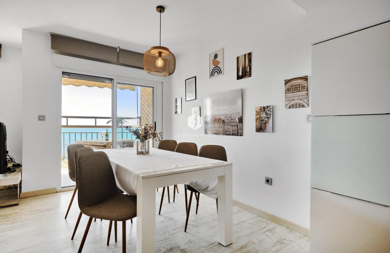 Segunda mano - Apartamento / piso -
Torrevieja - Playa del Cura