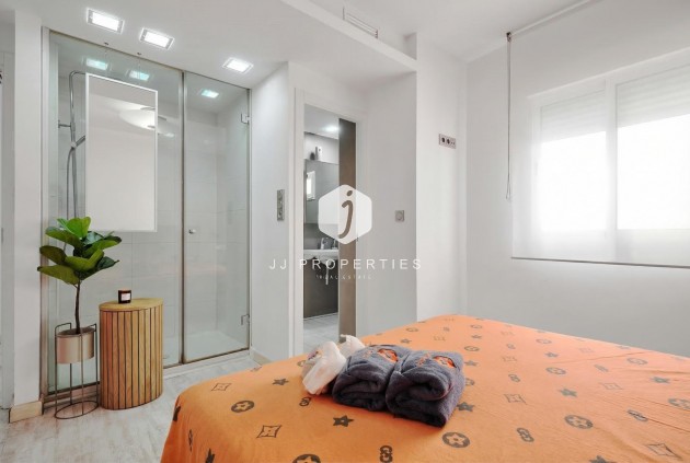 Segunda mano - Apartamento / piso -
Torrevieja - Playa del Cura