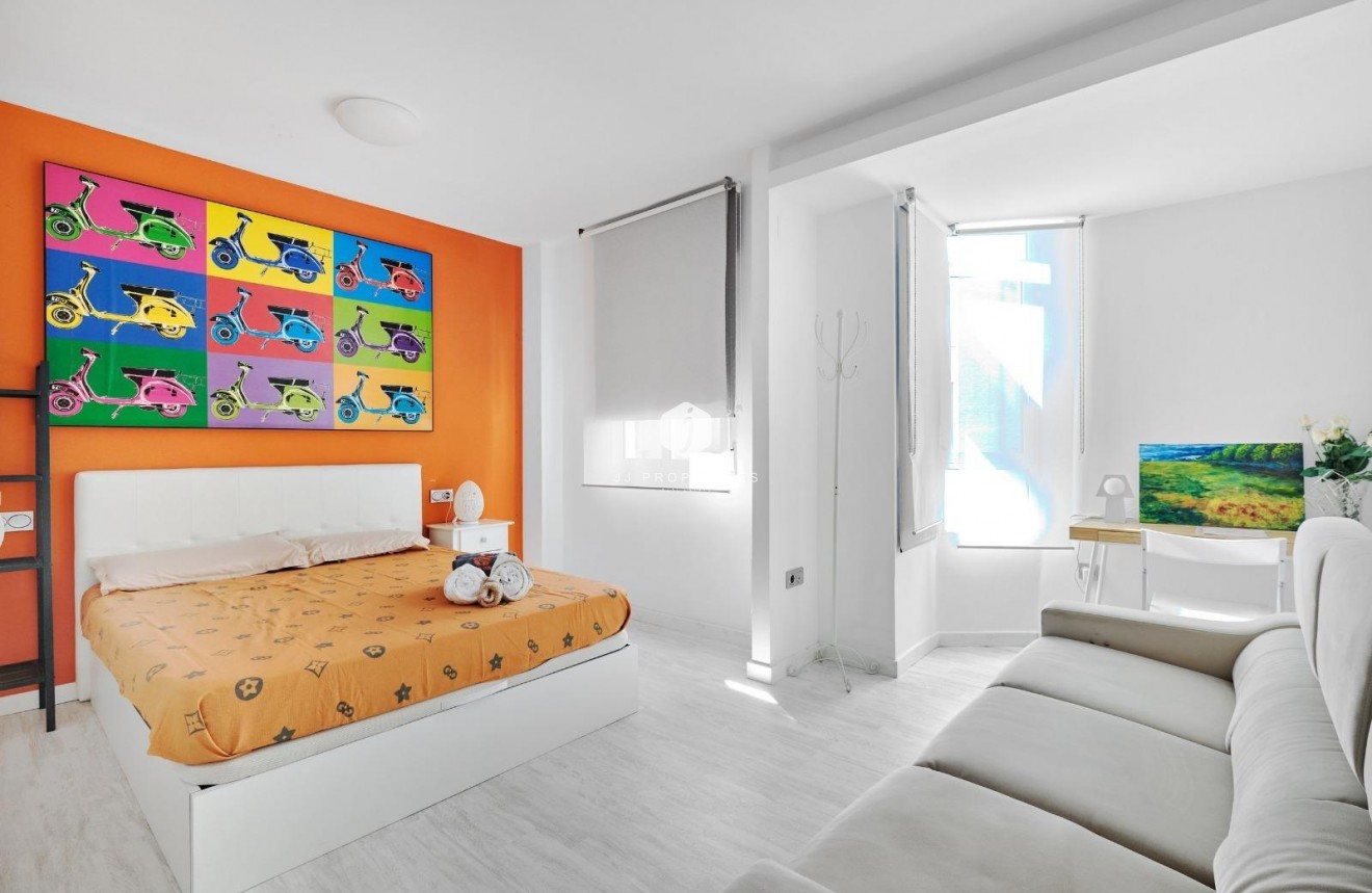 Segunda mano - Apartamento / piso -
Torrevieja - Playa del Cura