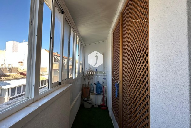 Segunda mano - Apartamento / piso -
Torrevieja - Centro