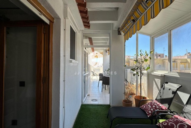 Segunda mano - Apartamento / piso -
Torrevieja - Centro