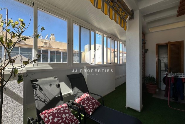 Segunda mano - Apartamento / piso -
Torrevieja - Centro