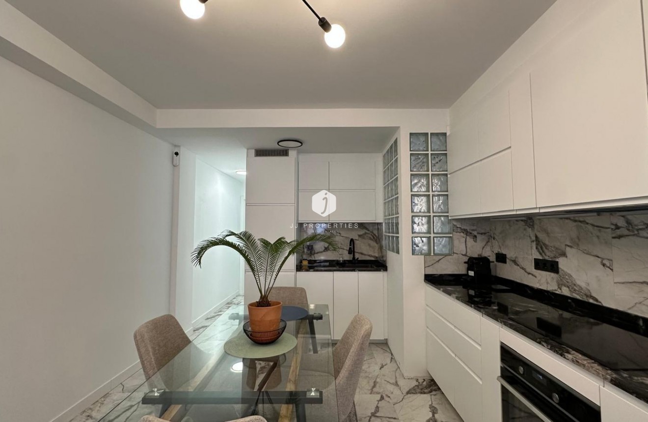 Segunda mano - Apartamento / piso -
Torrevieja - Playa del Cura