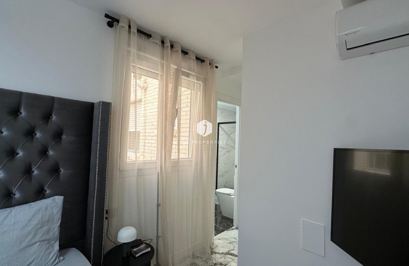 Segunda mano - Apartamento / piso -
Torrevieja - Playa del Cura