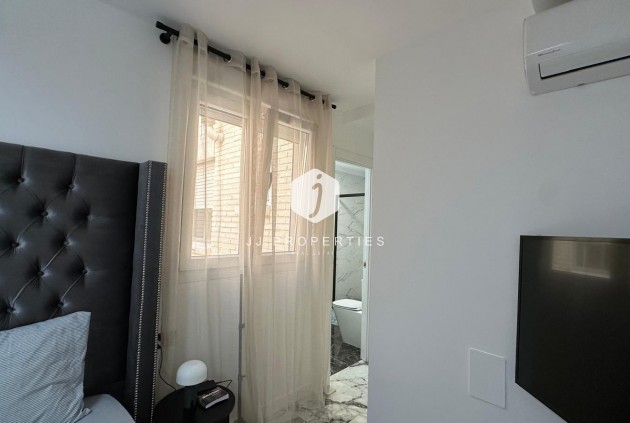 Segunda mano - Apartamento / piso -
Torrevieja - Playa del Cura