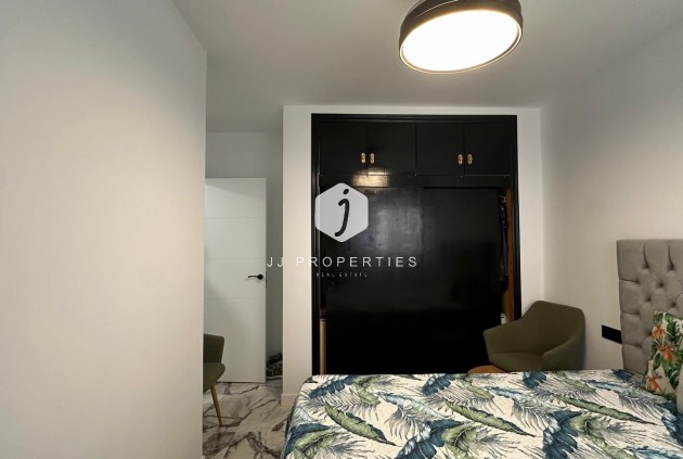 Segunda mano - Apartamento / piso -
Torrevieja - Playa del Cura