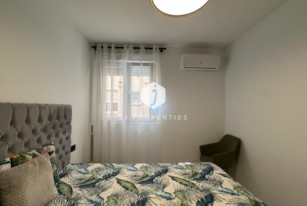 Segunda mano - Apartamento / piso -
Torrevieja - Playa del Cura