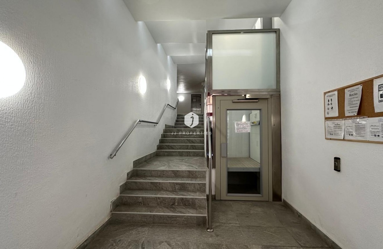 Segunda mano - Apartamento / piso -
Torrevieja - Playa del Cura