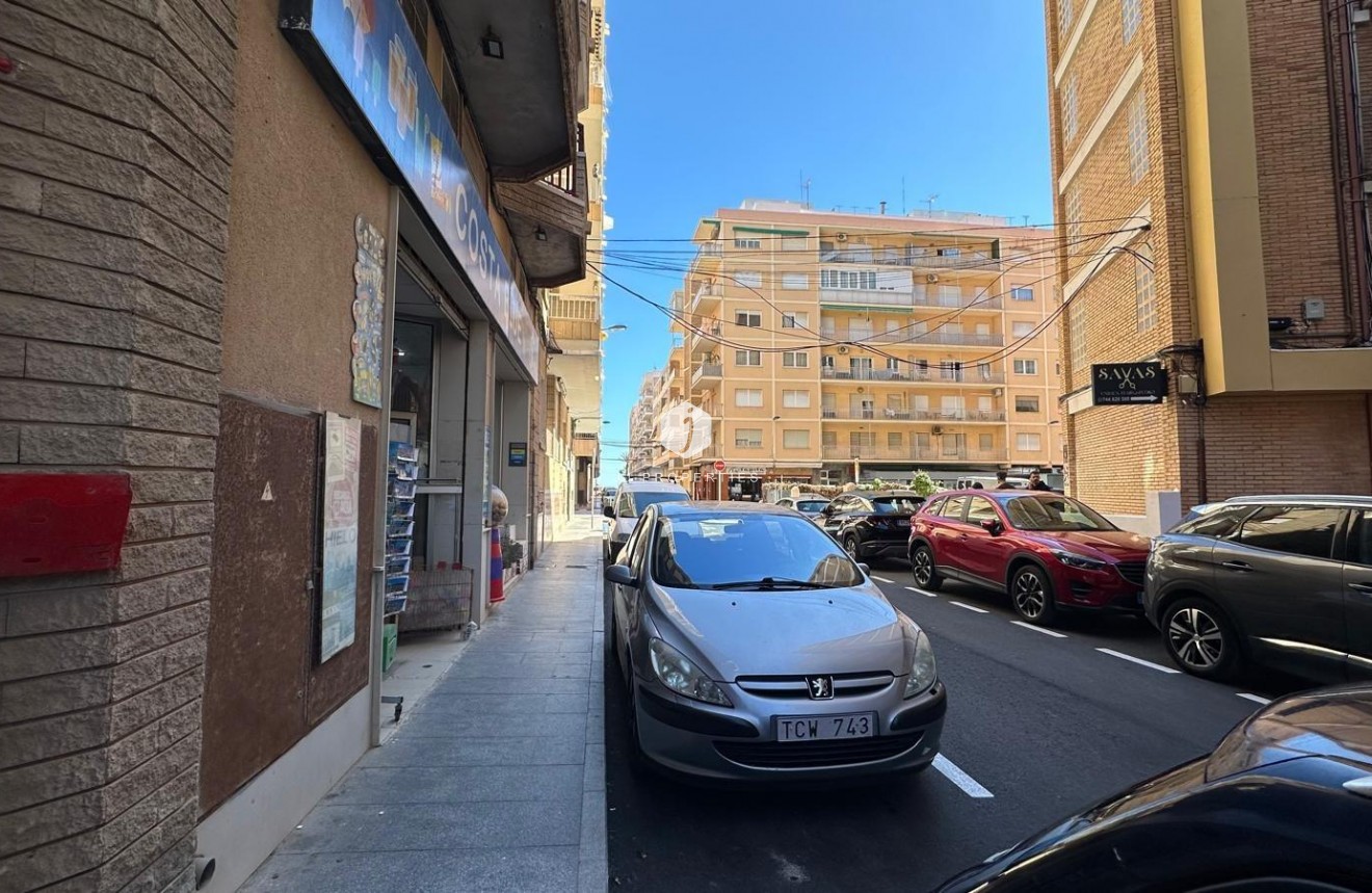Segunda mano - Apartamento / piso -
Torrevieja - Playa del Cura