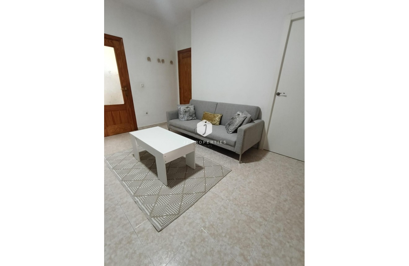 D'occasion - Chalet -
Torrevieja - Torretas