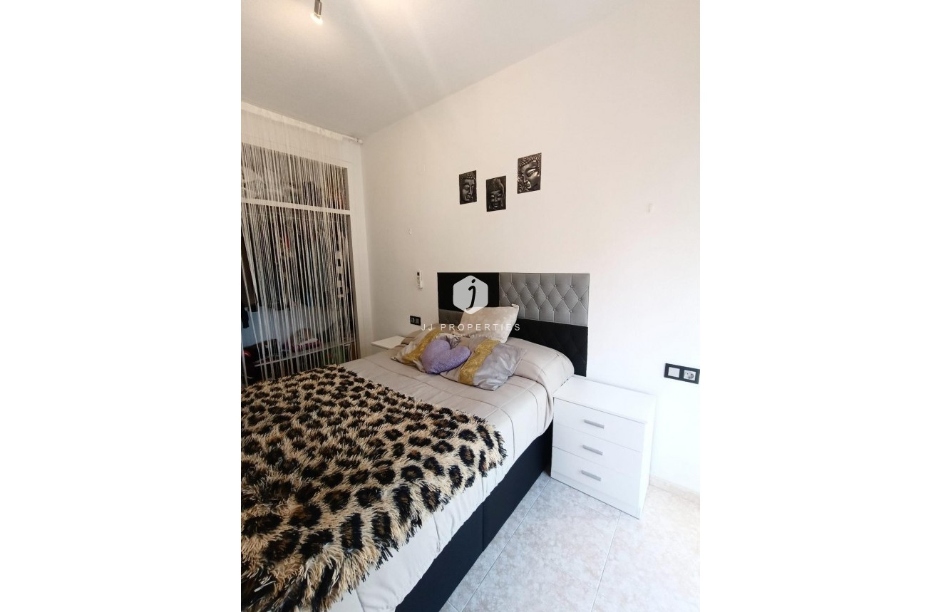 D'occasion - Chalet -
Torrevieja - Torretas