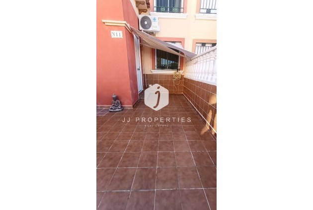 D'occasion - Chalet -
Torrevieja - Torretas