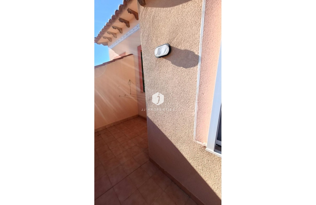 D'occasion - Chalet -
Torrevieja - Torretas