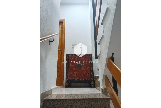 D'occasion - Chalet -
Torrevieja - Torretas