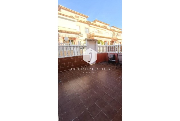 D'occasion - Chalet -
Torrevieja - Torretas