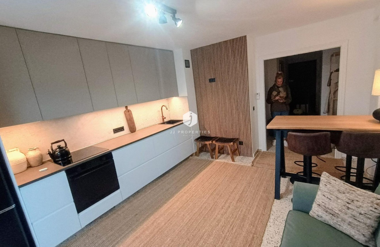 Resale - Apartment / flat -
Guardamar del Segura - Urbanizaciones