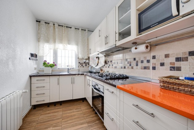 Tweedehands - Chalet -
Torrevieja - Calas blanca