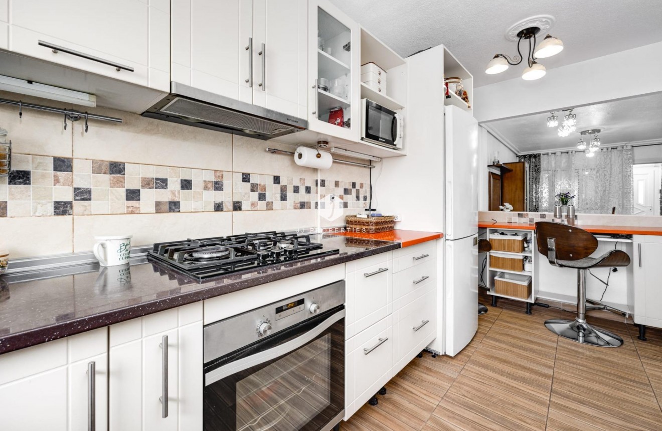 Tweedehands - Chalet -
Torrevieja - Calas blanca