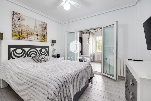 Tweedehands - Chalet -
Torrevieja - Calas blanca