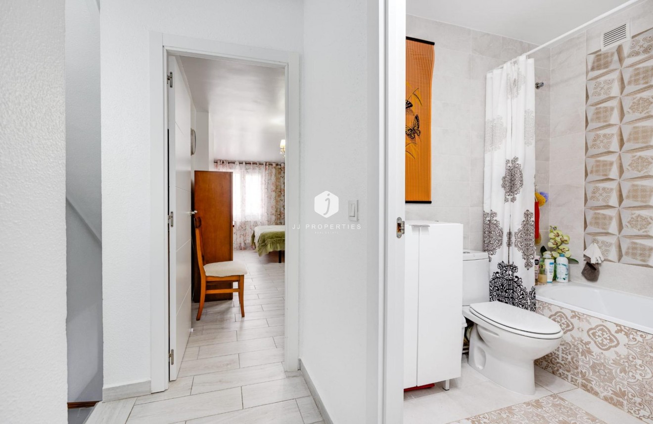 Tweedehands - Chalet -
Torrevieja - Calas blanca