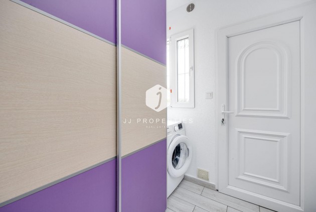 Tweedehands - Chalet -
Torrevieja - Calas blanca