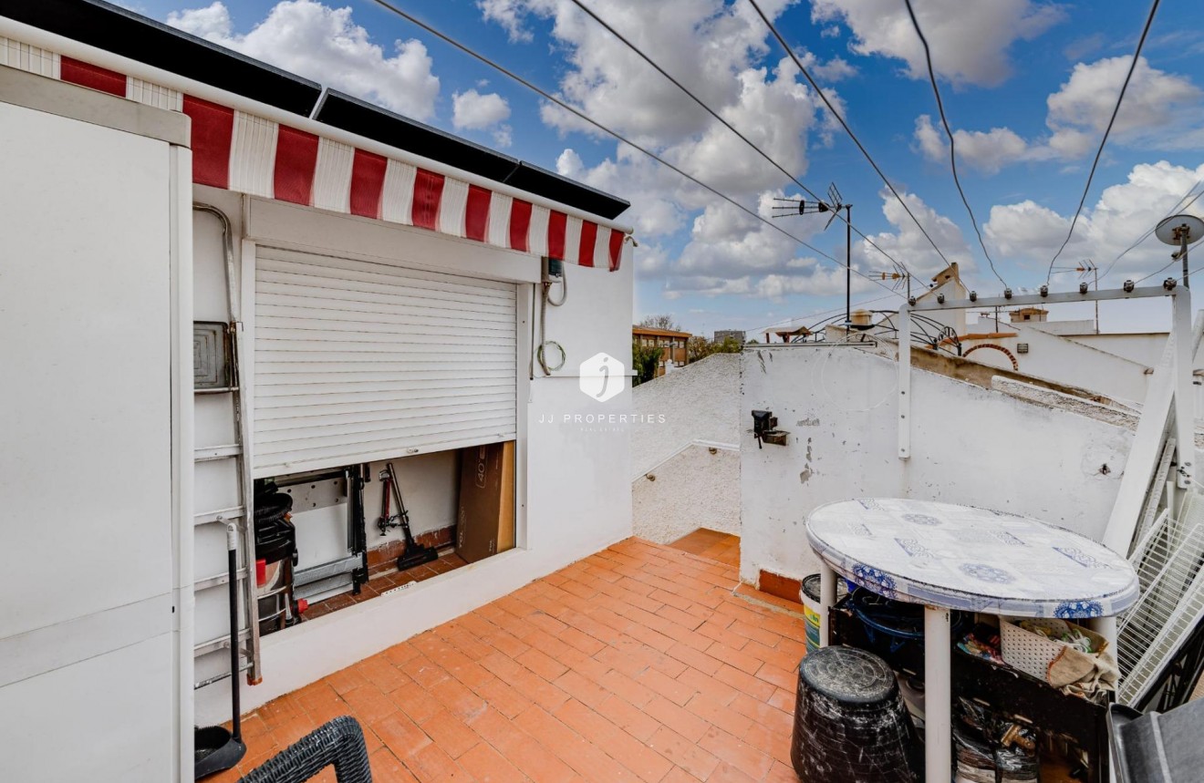 Tweedehands - Chalet -
Torrevieja - Calas blanca